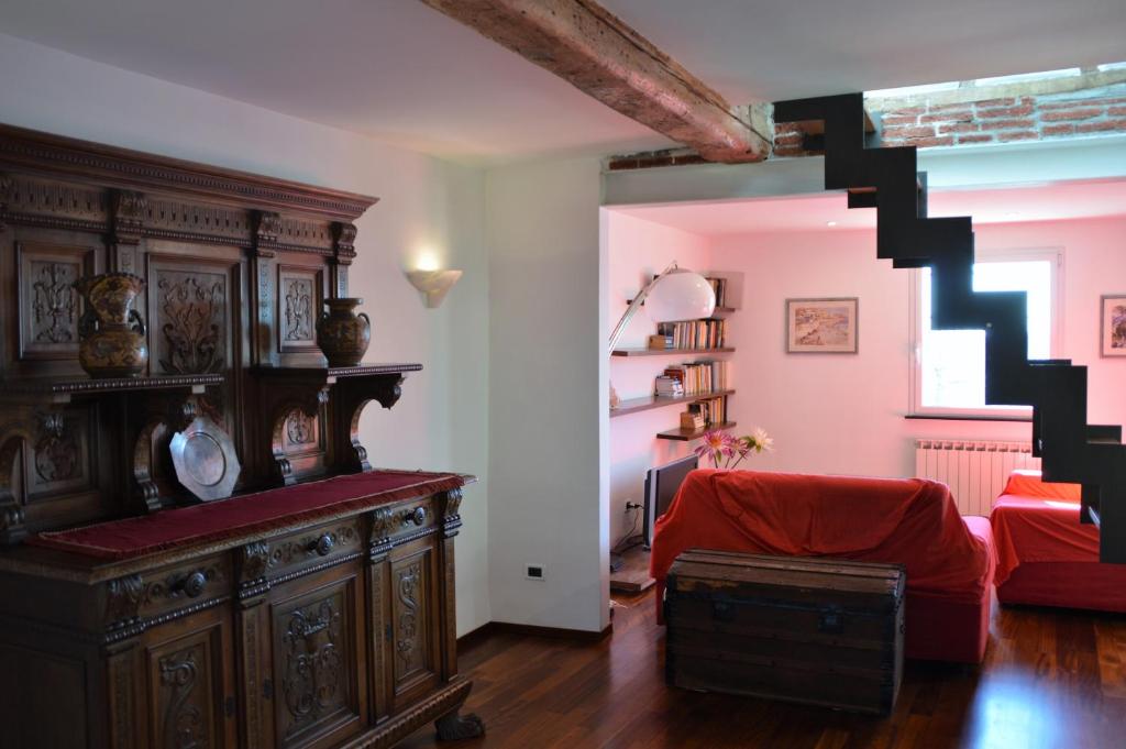 Sunflower Apartment with private terrace parking and lift room 3