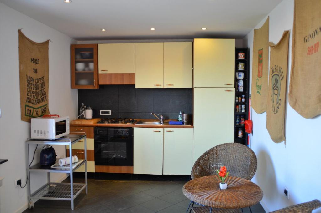 Sunflower Apartment with private terrace parking and lift room 6